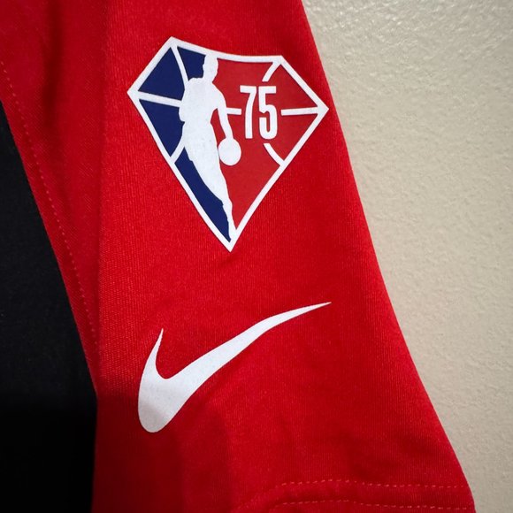 Nike NBA Atlanta Hawks Throwback Team Issue Player Pregame Shirt Mens NEW - Picture 3 of 11